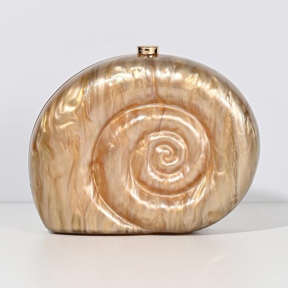 Elegant Acrylic Conch Shell Clutch Purse: Luxury Evening Handbag for Women - Picture 2 of 9